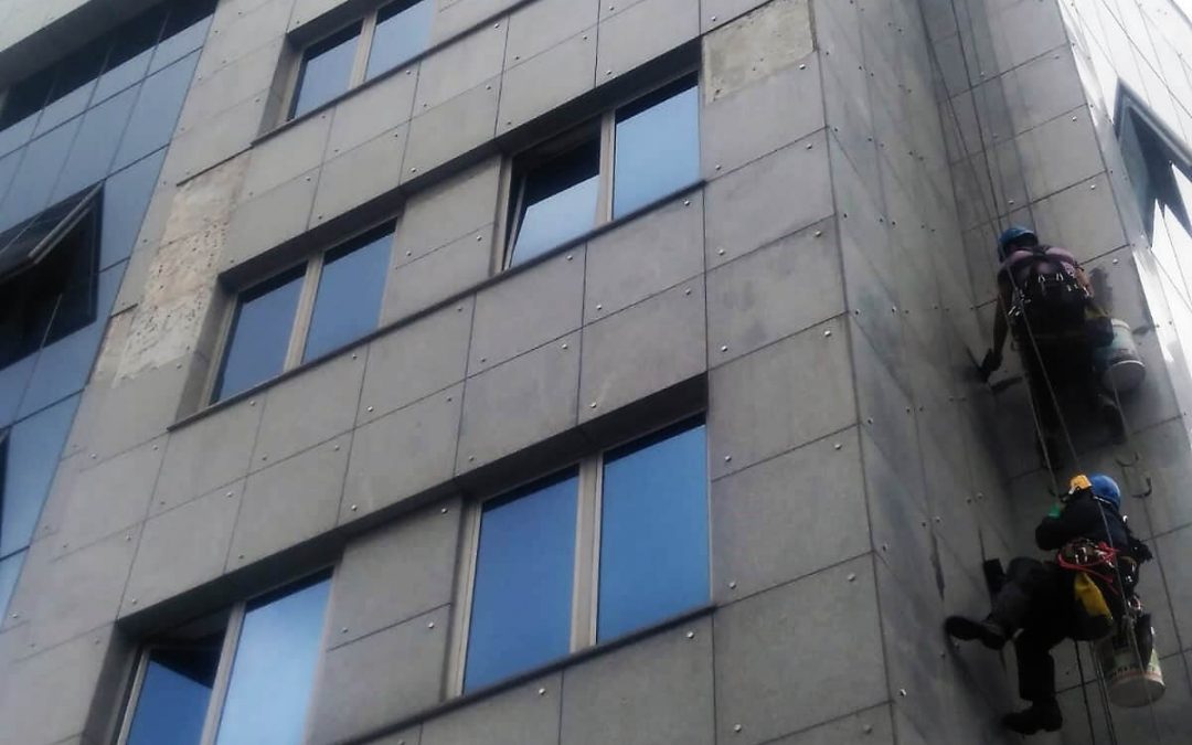 Limpeza de Fachada de Hotel