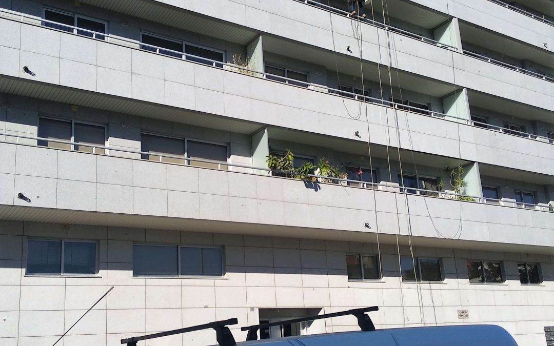 Fixação de Pedras em Fachada Braga