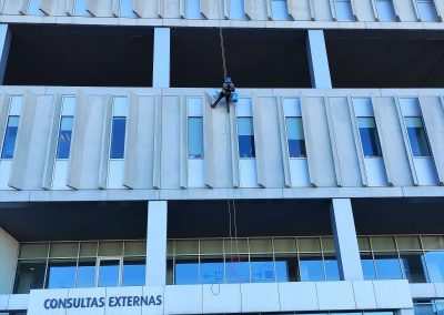 Reabilitação fachada Betão Armado